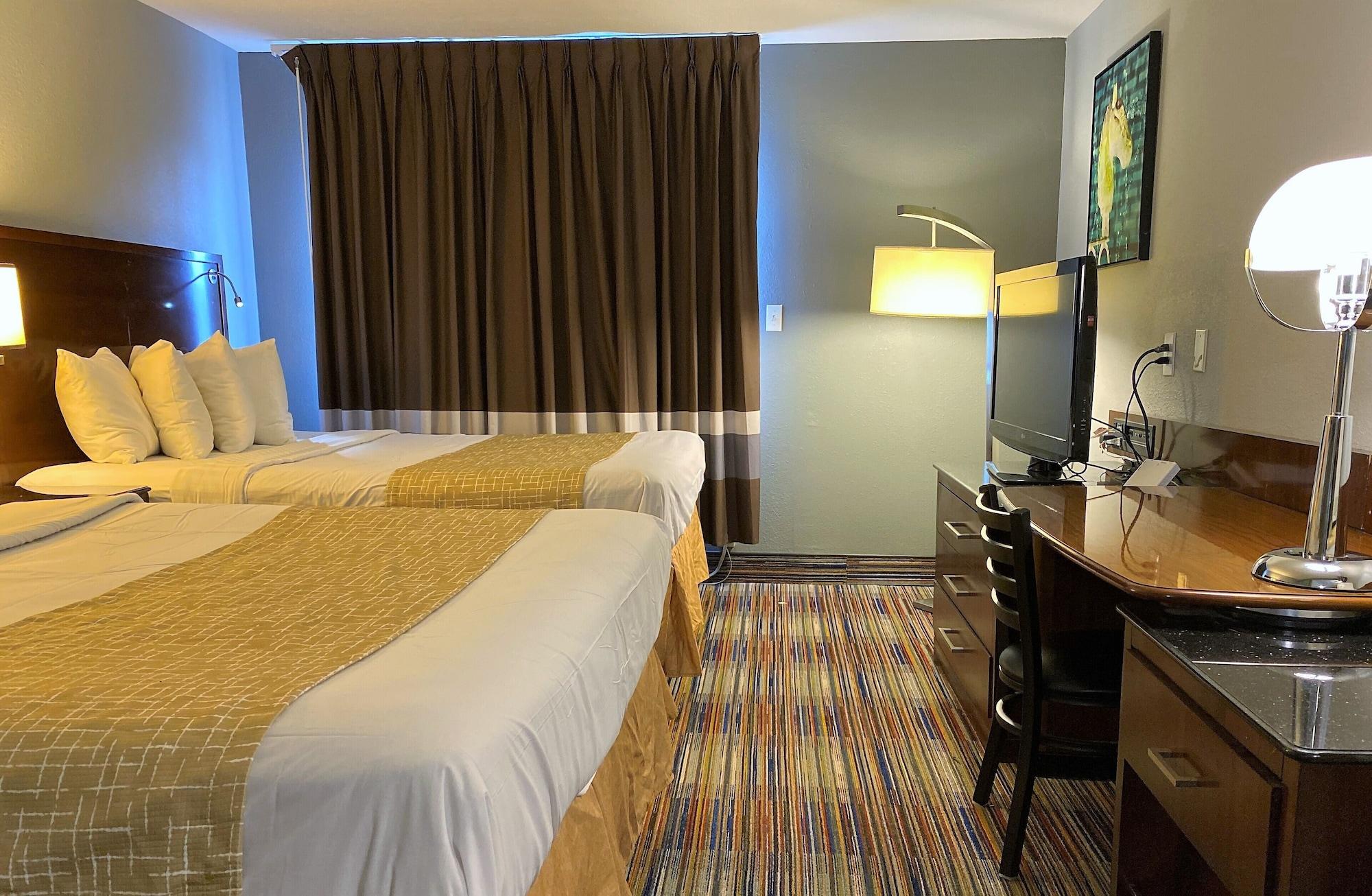 Travelodge By Wyndham Bloomington Exterior photo